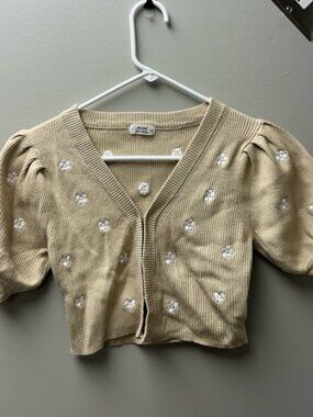 Ardene Women’s Light Brown Floral Embroidered Cropped Cardigan with Puff Sleeves